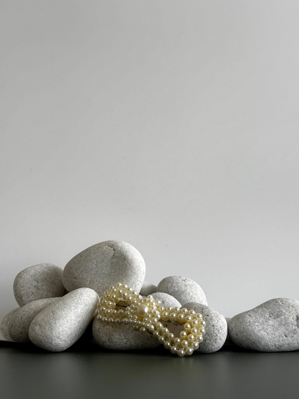 Pearl Daisy Hair Clip
