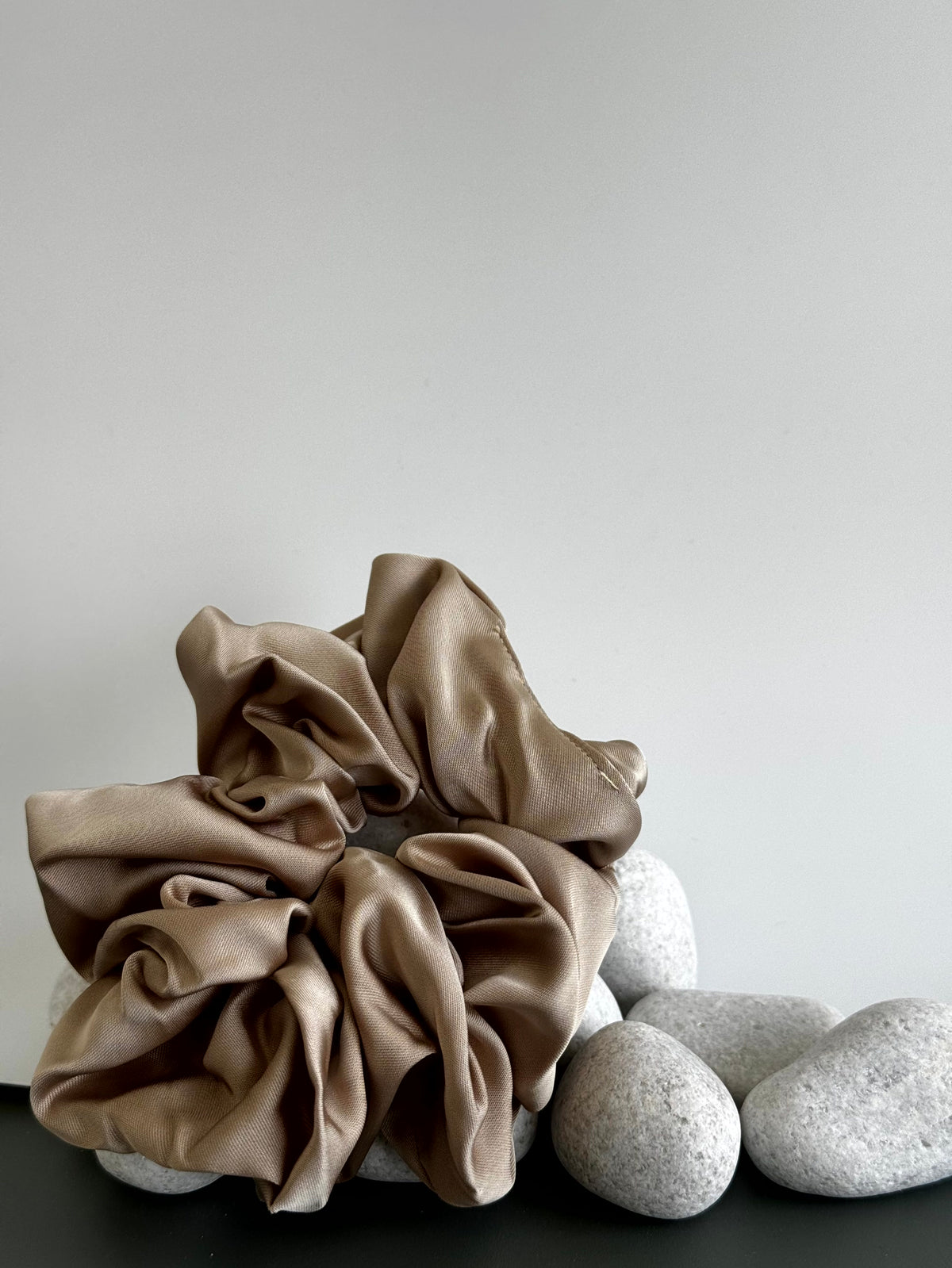 Premium Silk Scrunchie [no pull hold]