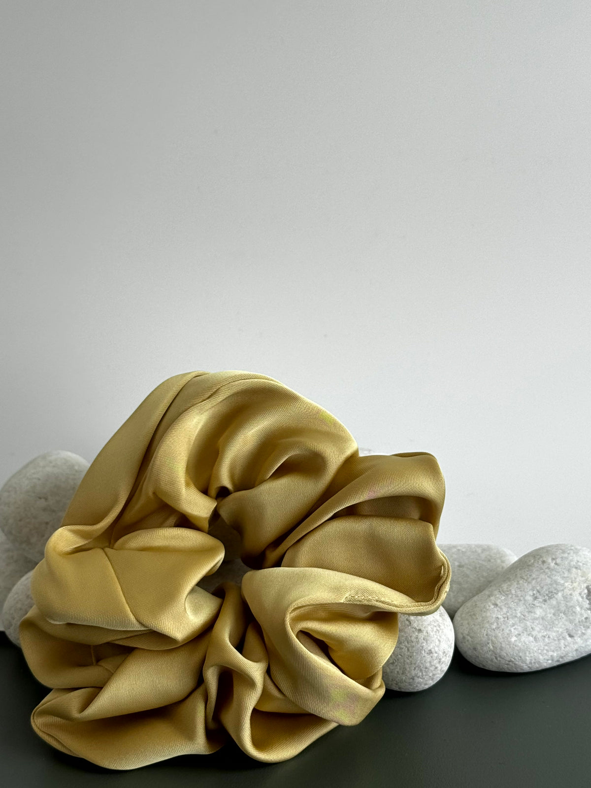 Premium Silk Scrunchie [no pull hold]