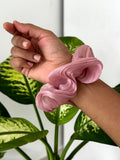 Premium Flow Scrunchie [no pull hold]