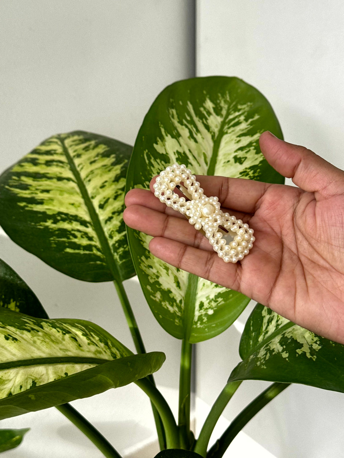 Pearl Daisy Hair Clip