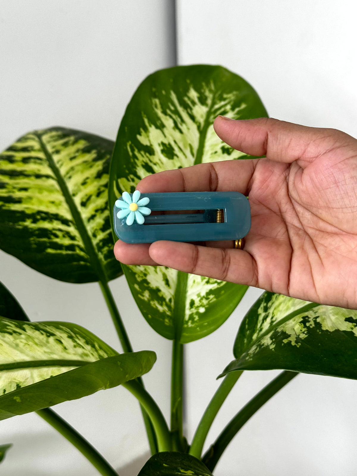 Daisy Snap Clip