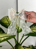 Daisy Whisper Bow Clip