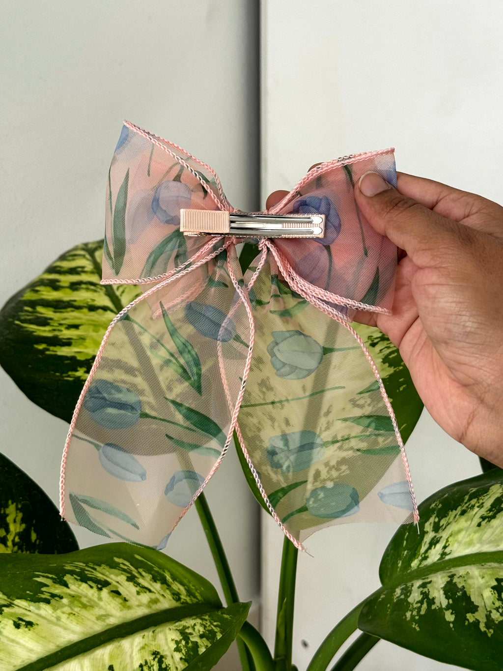 Blooming Sheer Bow Clip