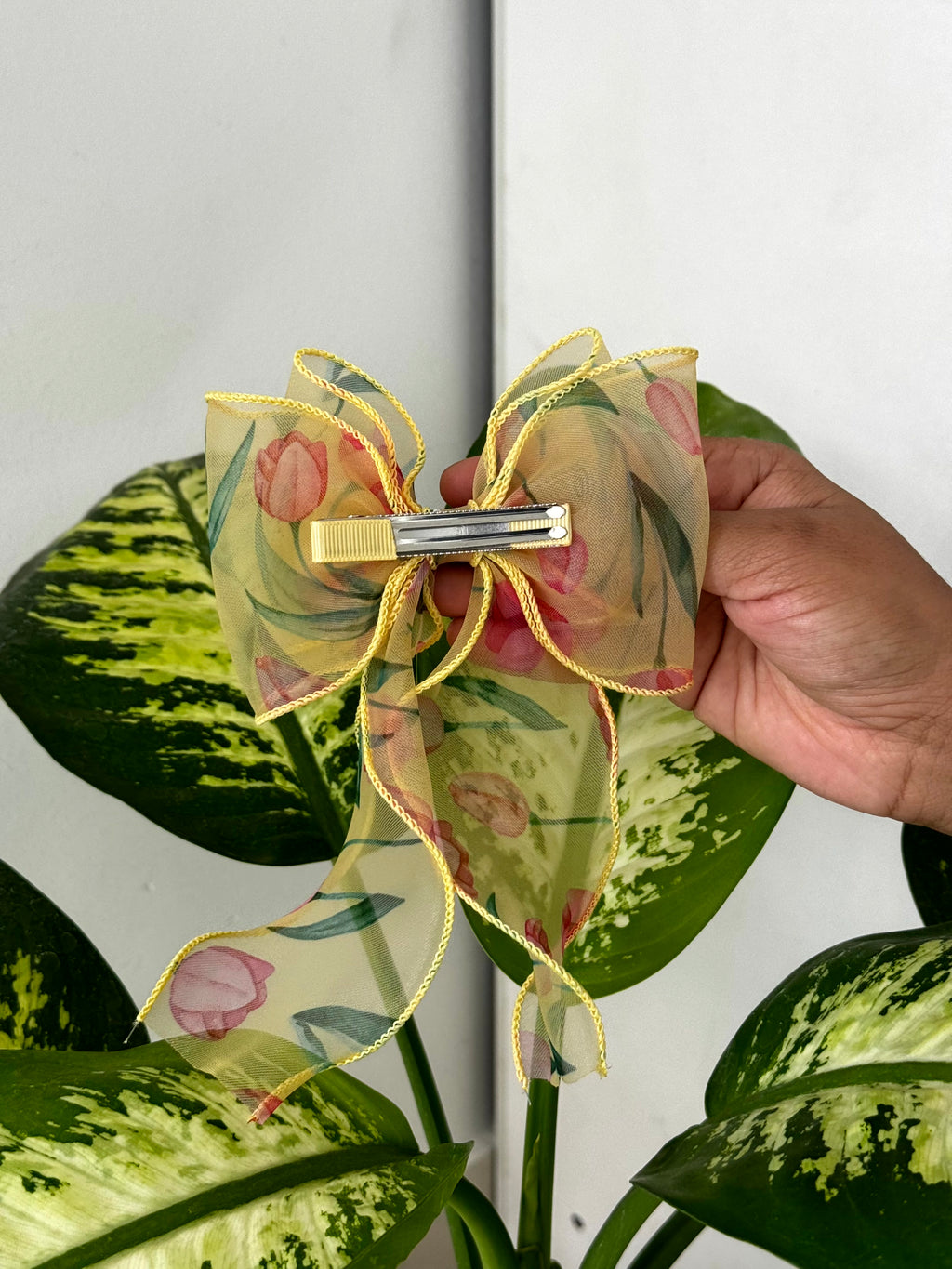Blooming Sheer Bow Clip