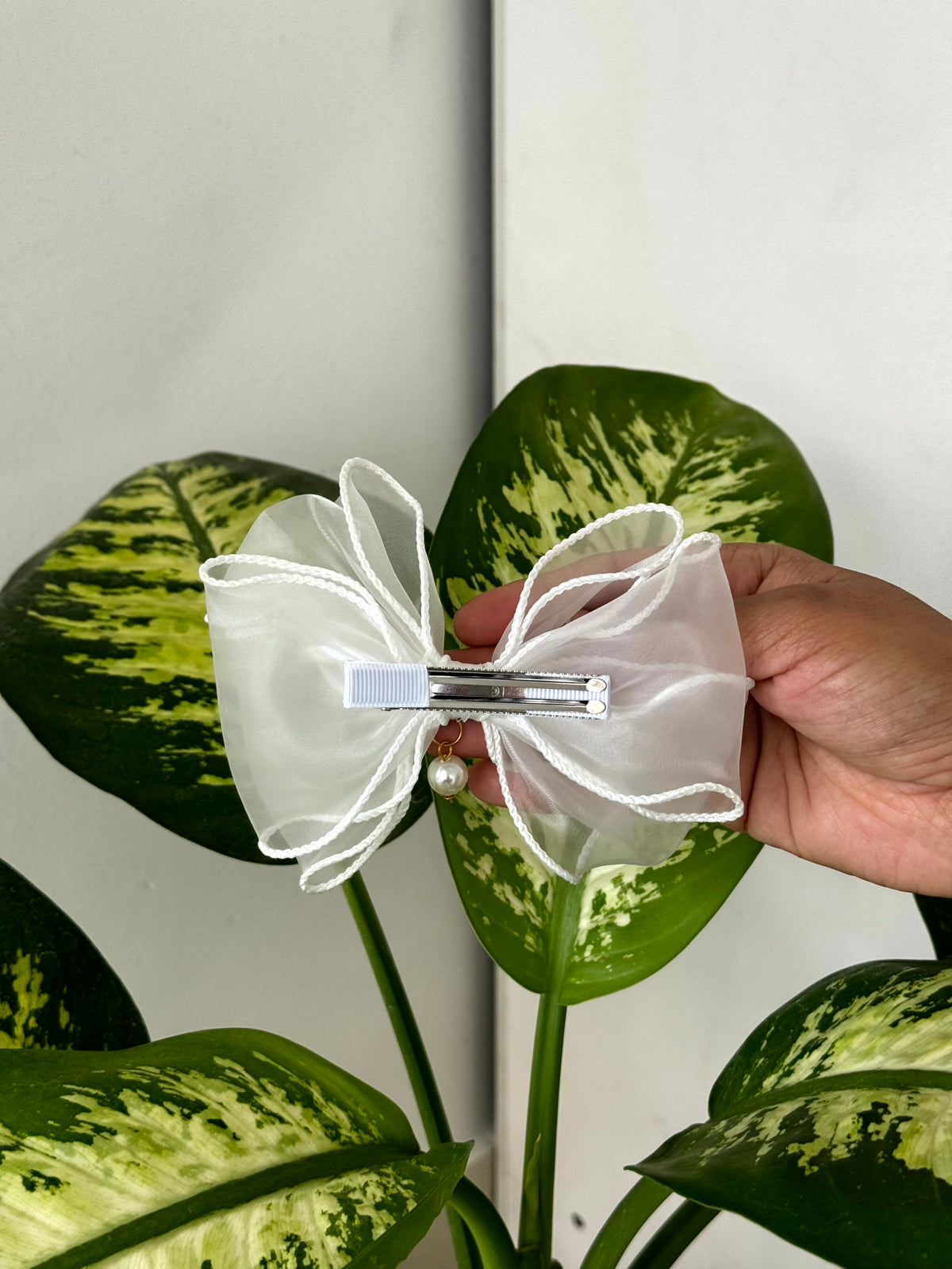 Sheer Pearl Charm Bow Clip