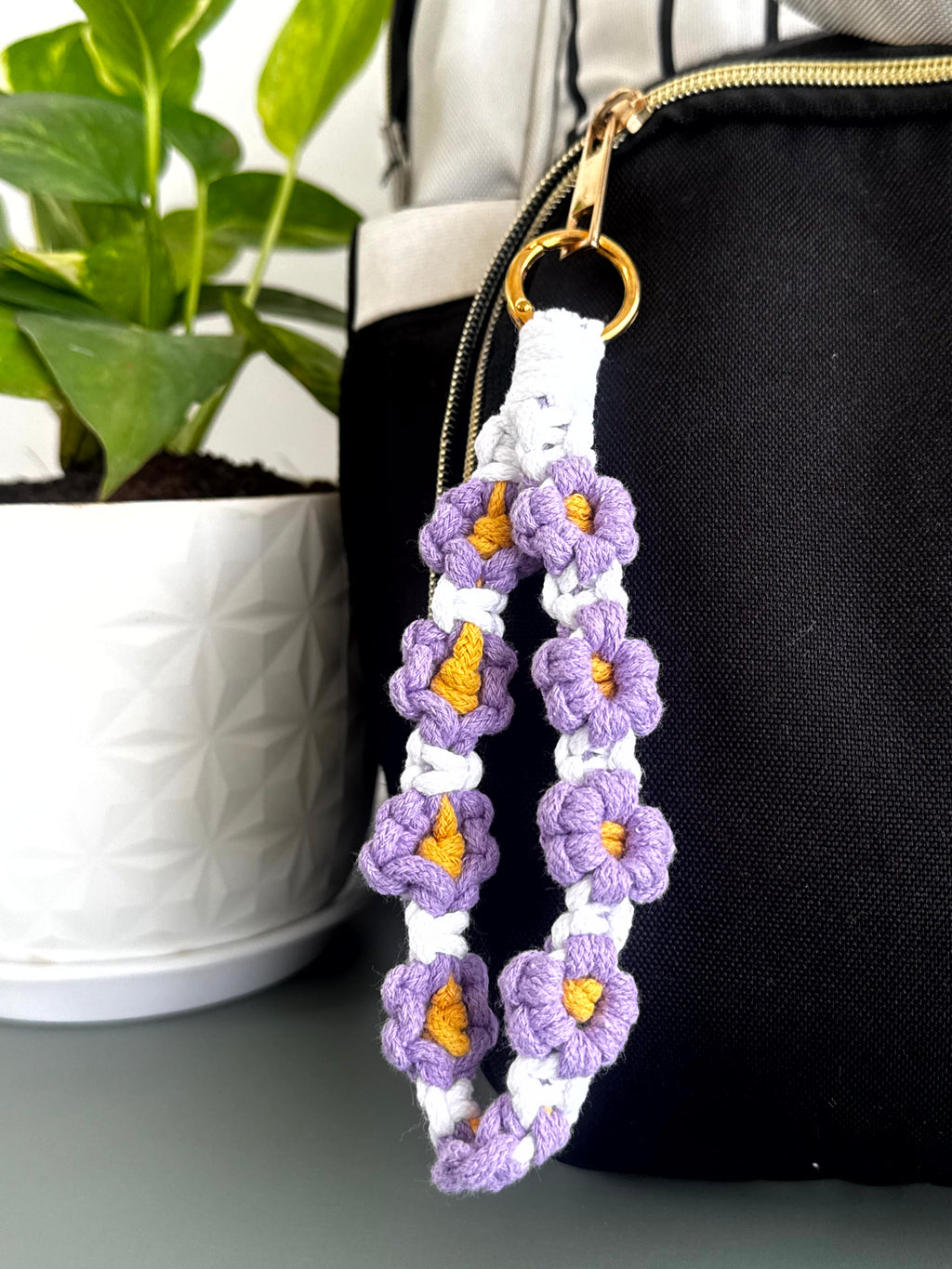 Daisy Garden Crochet Phone Charm cum Bag Charm cum Keychain [charm holder included]