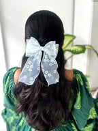 Daisy Whisper Bow Clip