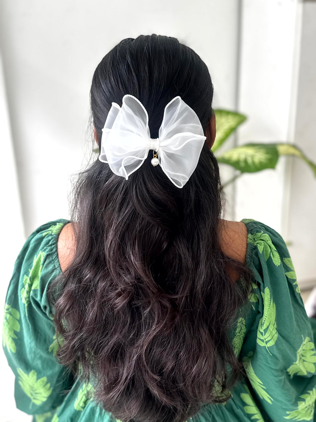 Sheer Pearl Charm Bow Clip
