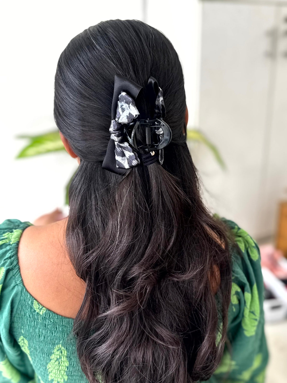 Luxe Big Bow Hair Claw